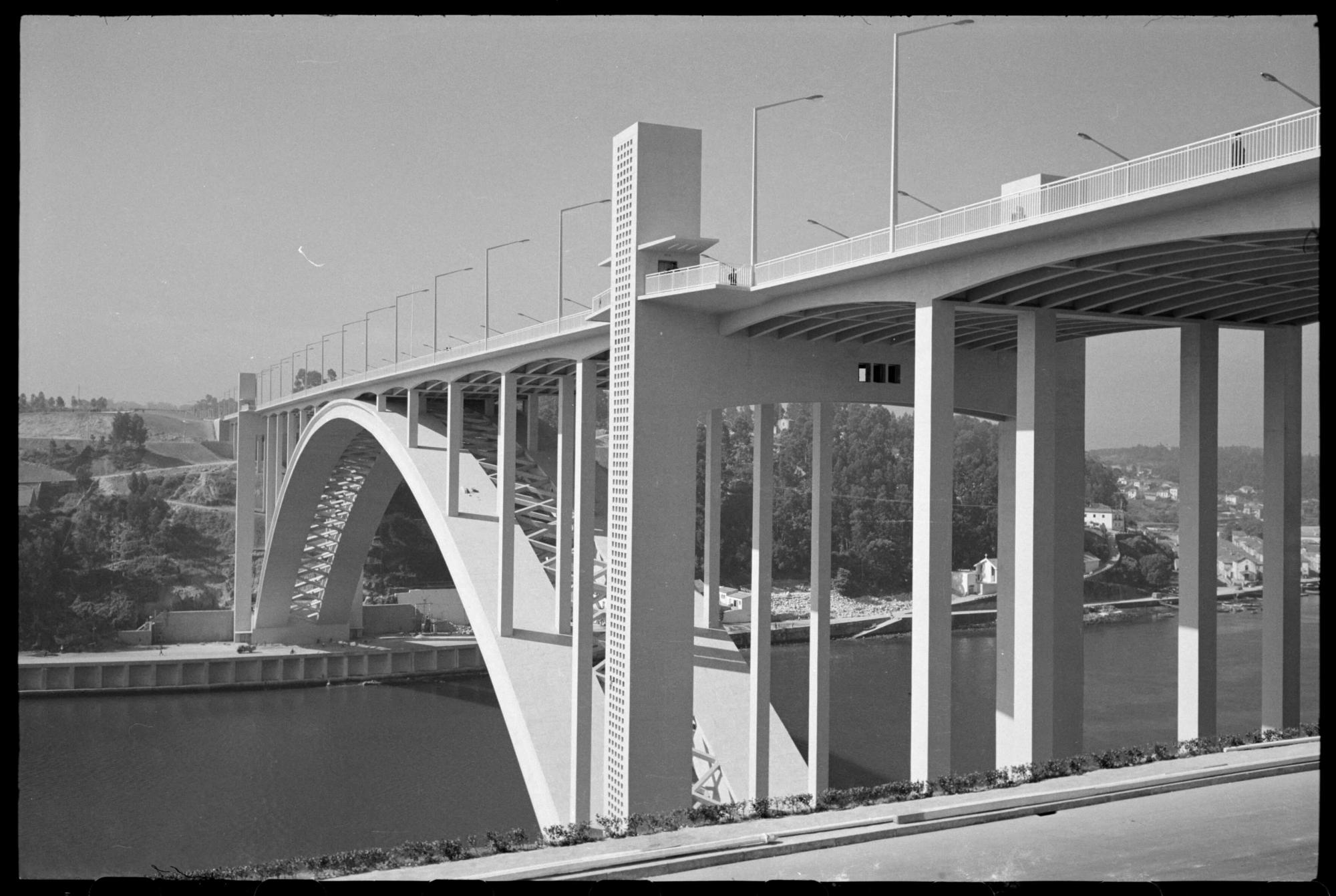 Abertura ao tráfego da Ponte da Arrábida