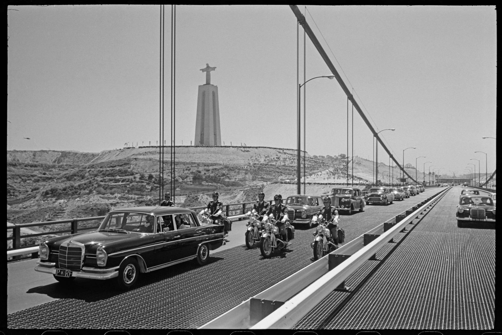 Abertura ao tráfego da Ponte sobre o Rio Tejo