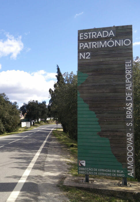 A Estrada Nacional 2, entre Almodôvar e S. Brás de Alportel.