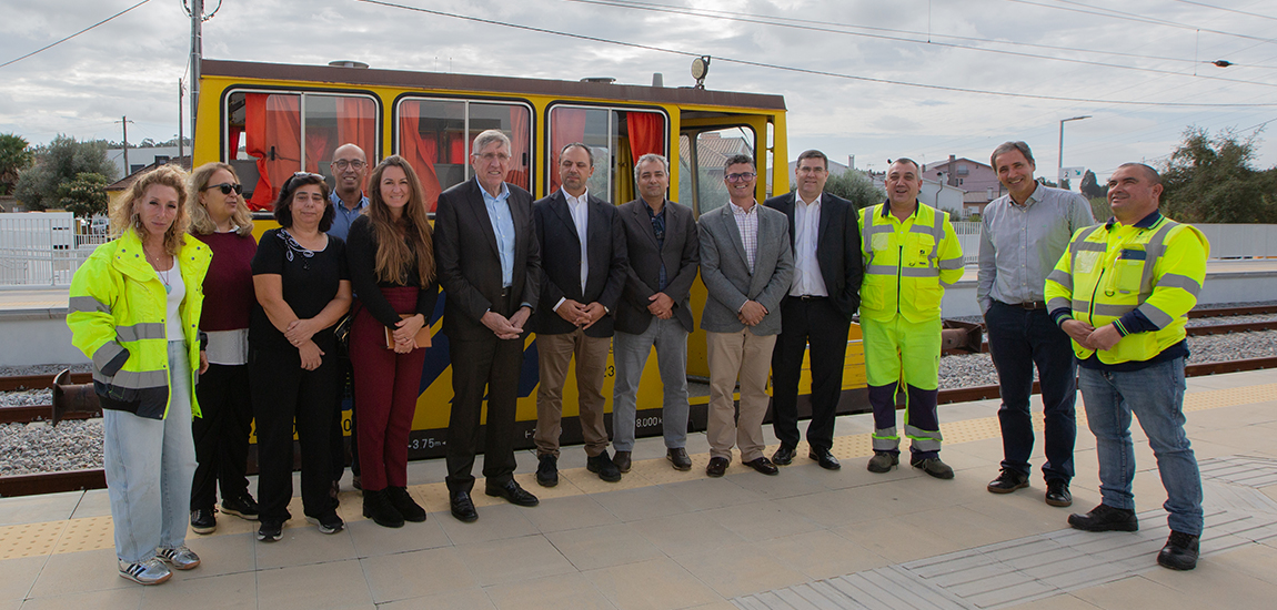 Representantes da Comissão Europeia, do Ministério das Infraestruturas e Habitação, do IMT, da TIS e da equipa técnica da IP 