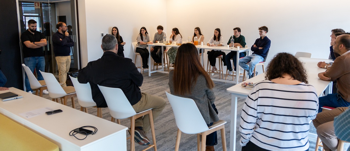 Imagem de grupo dos alunos 