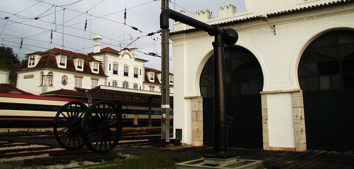 Estação De Santarém E Cocheira Das Carruagens