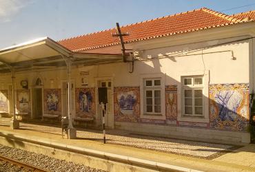 Estações De Caldas Da Rainha, Valado, Outeiro, Bombarral, Mafra, Leiria E Óbidos 1