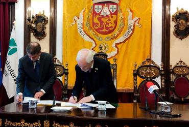 Assinado o Protocolo, entre a Câmara Municipal de Coimbra e a Infraestruturas de Portugal, para o desenvolvimento dos estudos necessários para a concretização deste Plano de Pormenor. 