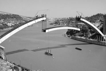 Imagem histórica 1 Ponte da Arrábida