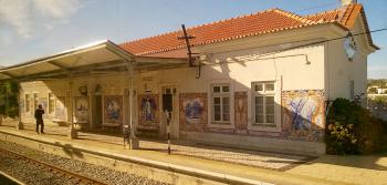 Estações De Caldas Da Rainha, Valado, Outeiro, Bombarral, Mafra, Leiria E Óbidos 1