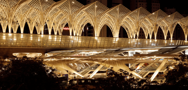 Estação Ferroviária do Oriente
